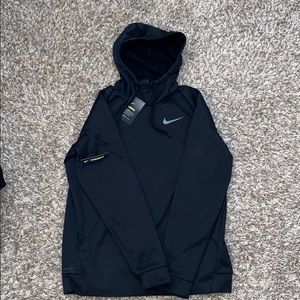 Nike Standard Fit Therma Hoodie